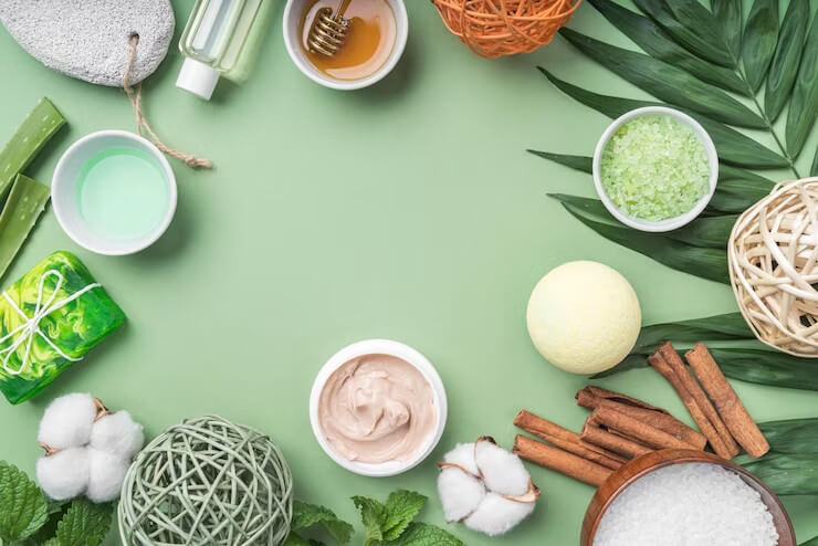 The Pros and Cons of Natural and Synthetic Skincare Products